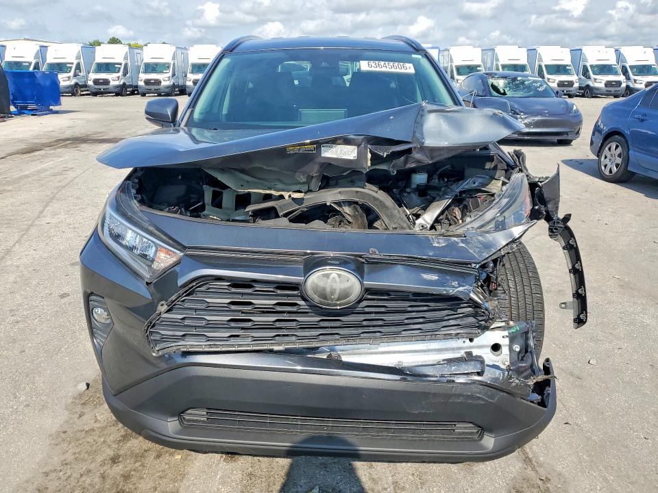 Photo 5 from auction – 2020 TOYOTA RAV4 with VIN 2T3W1RFV8LC063136