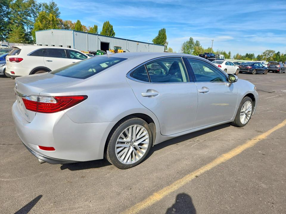 Photo 3 from auction – 2013 LEXUS ES with VIN JTHBK1GG1D2053083