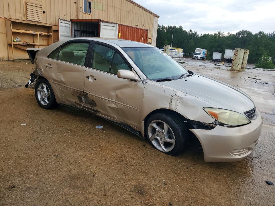 Photo 4 from auction – 2003 TOYOTA CAMRY with VIN 4T1BE32K63U782307