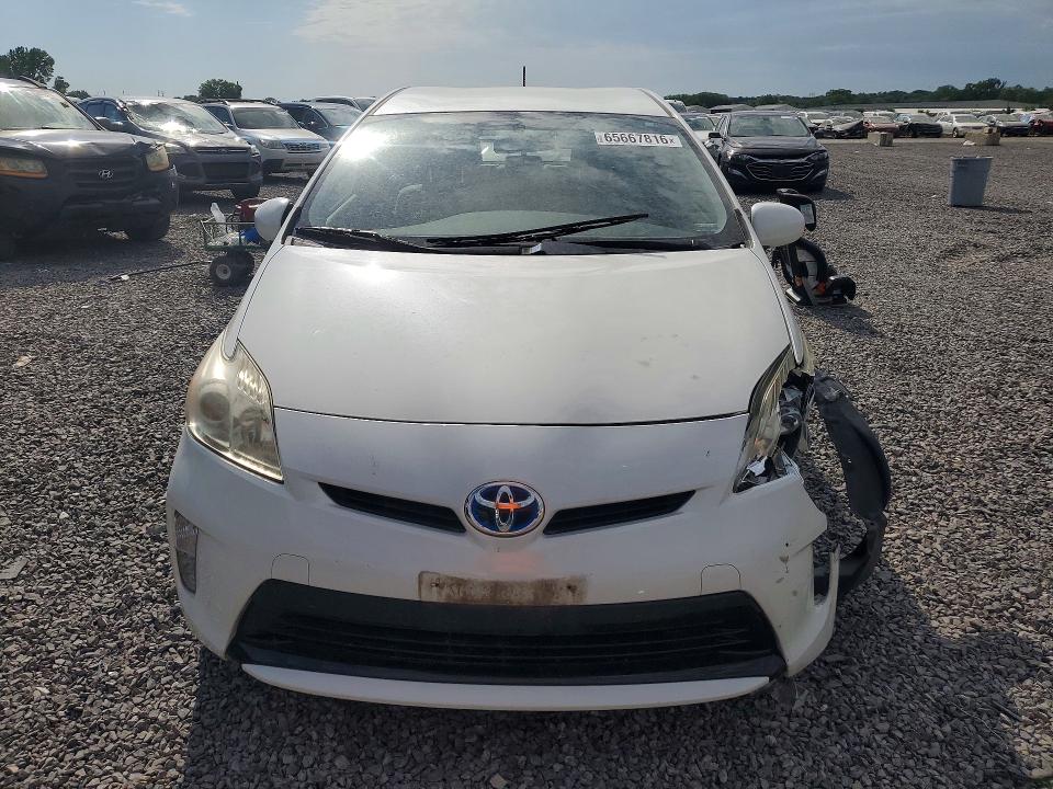 Photo 5 from auction – 2014 TOYOTA PRIUS with VIN JTDKN3DUXE1762939