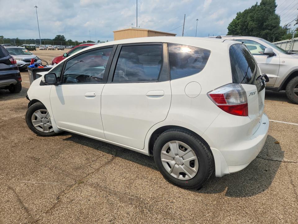 Photo 2 from auction – 2013 HONDA FIT with VIN JHMGE8H38DC056915