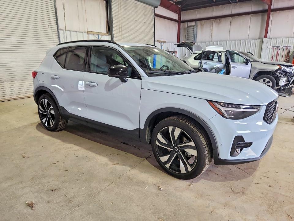 Photo 4 from auction – 2026 VOLVO XC40 with VIN YV4L12UC6T2788024