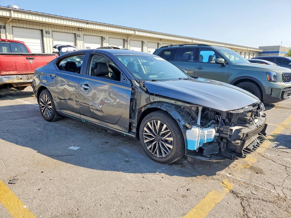 Photo 4 from auction – 2024 NISSAN ALTIMA with VIN 1N4BL4DV8RN312649