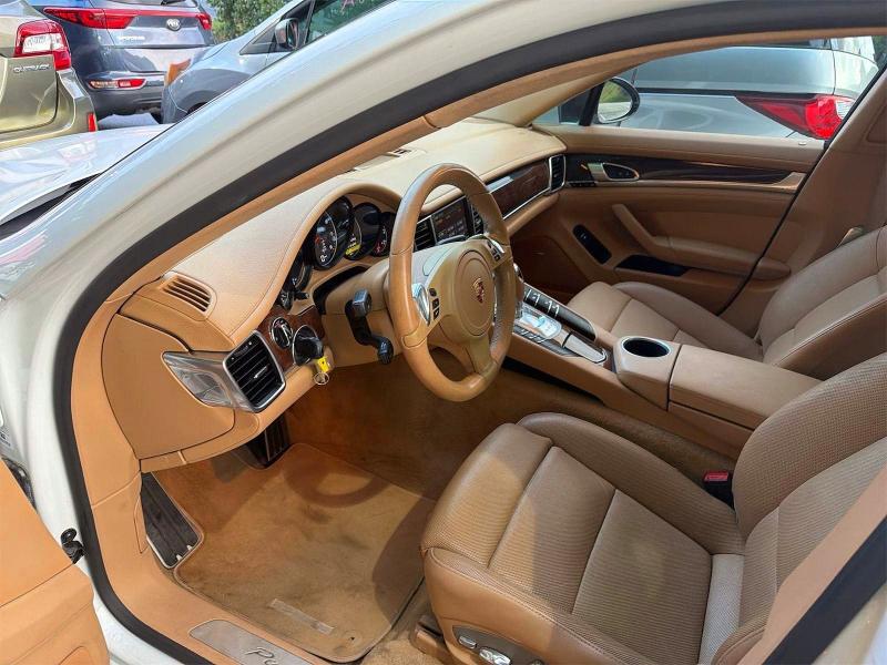 Photo 5 from auction – 2015 PORSCHE PANAMERA with VIN WP0AA2A72FL000498