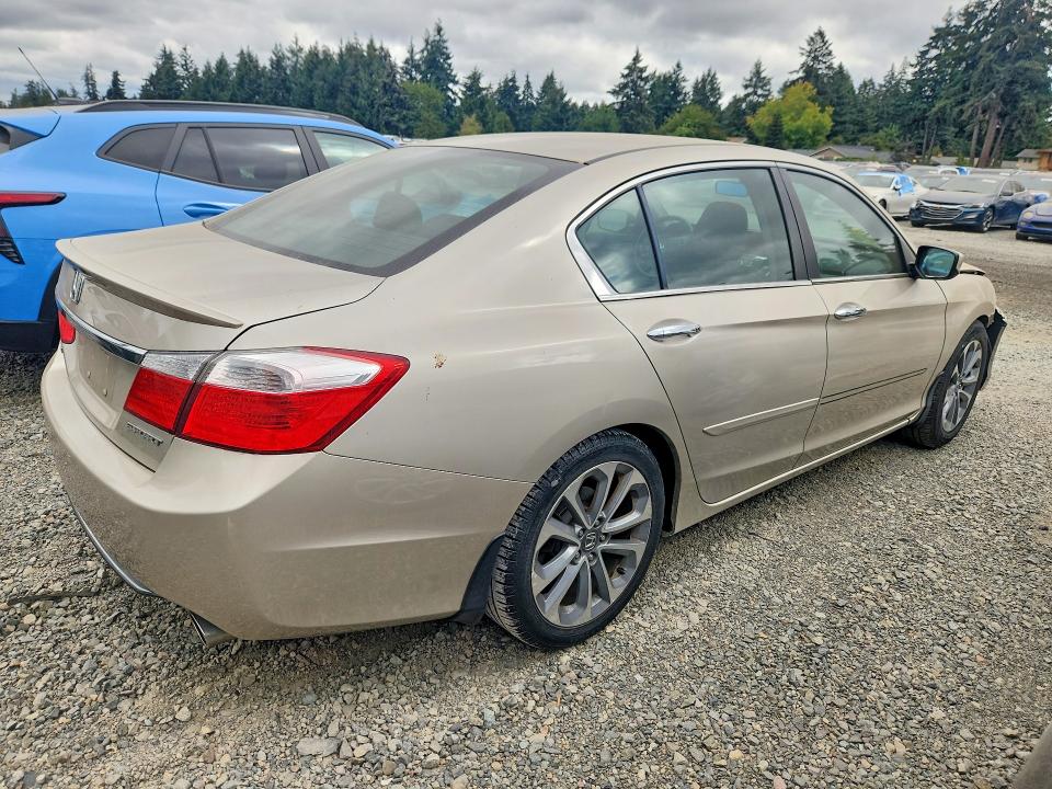 Photo 3 from auction – 2014 HONDA ACCORD with VIN 1HGCR2F59EA227563