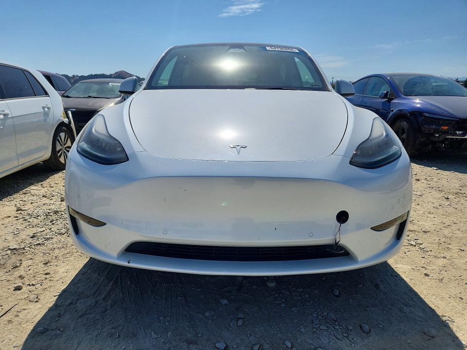 Photo 5 from auction – 2022 TESLA MODEL Y with VIN 7SAYGAEE8NF561163