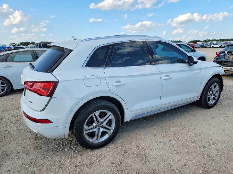 Photo 3 from auction – 2019 AUDI Q5 with VIN WA1ANAFYXK2081342