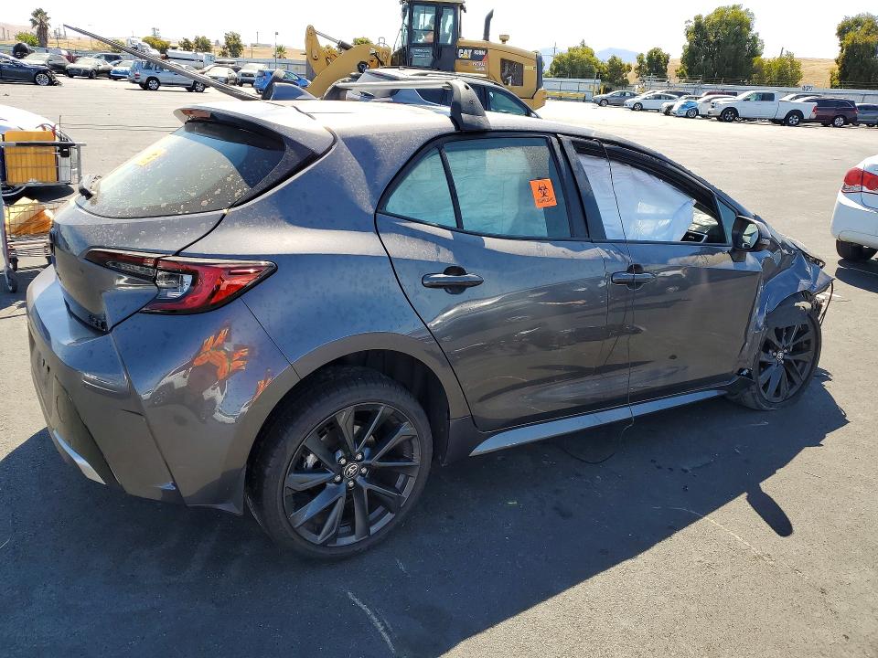 Photo 3 from auction – 2025 TOYOTA COROLLA with VIN JTNC4MBE9S3244910