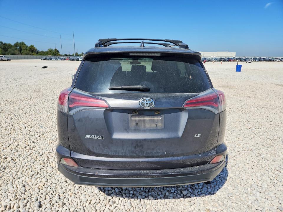 Снимка 6 от търг – 2017 TOYOTA RAV4 с VIN JTMZFREV9HJ111568