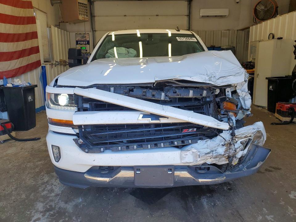 Снимка 5 от търг – 2017 CHEVROLET SILVERADO с VIN 3GCUKREC0HG270226