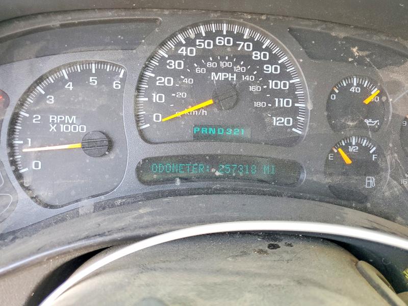 Photo 9 from auction – 2004 CHEVROLET SILVERADO with VIN 2GCEC19T141219351