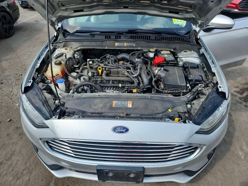Photo 11 from auction – 2019 FORD FUSION with VIN 3FA6P0HD4KR128893