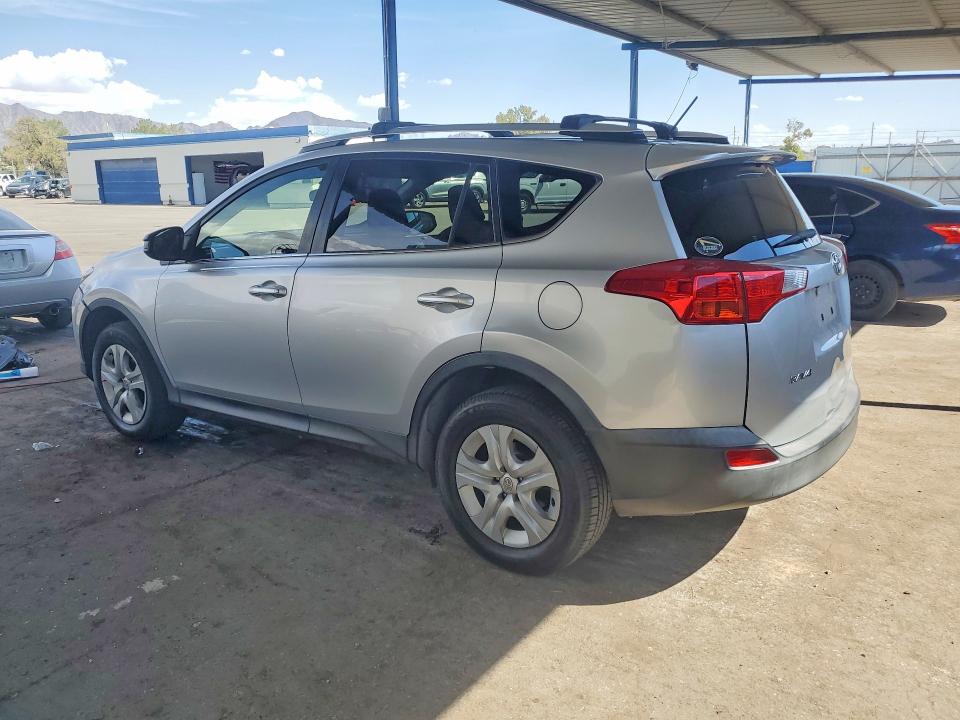 Photo 2 from auction – 2015 TOYOTA RAV4 with VIN JTMZFREV9FJ041440