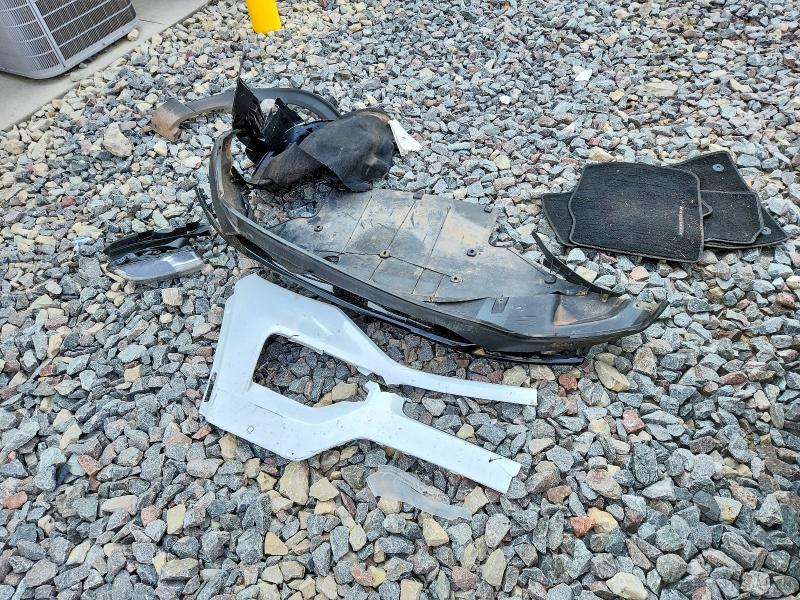 Photo 13 from auction – 2020 FORD EXPLORER with VIN 1FMSK8DH9LGC90957