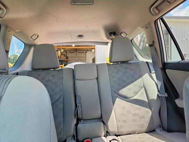Photo 10 from auction – 2011 TOYOTA RAV4 with VIN 2T3ZF4DV8BW098311
