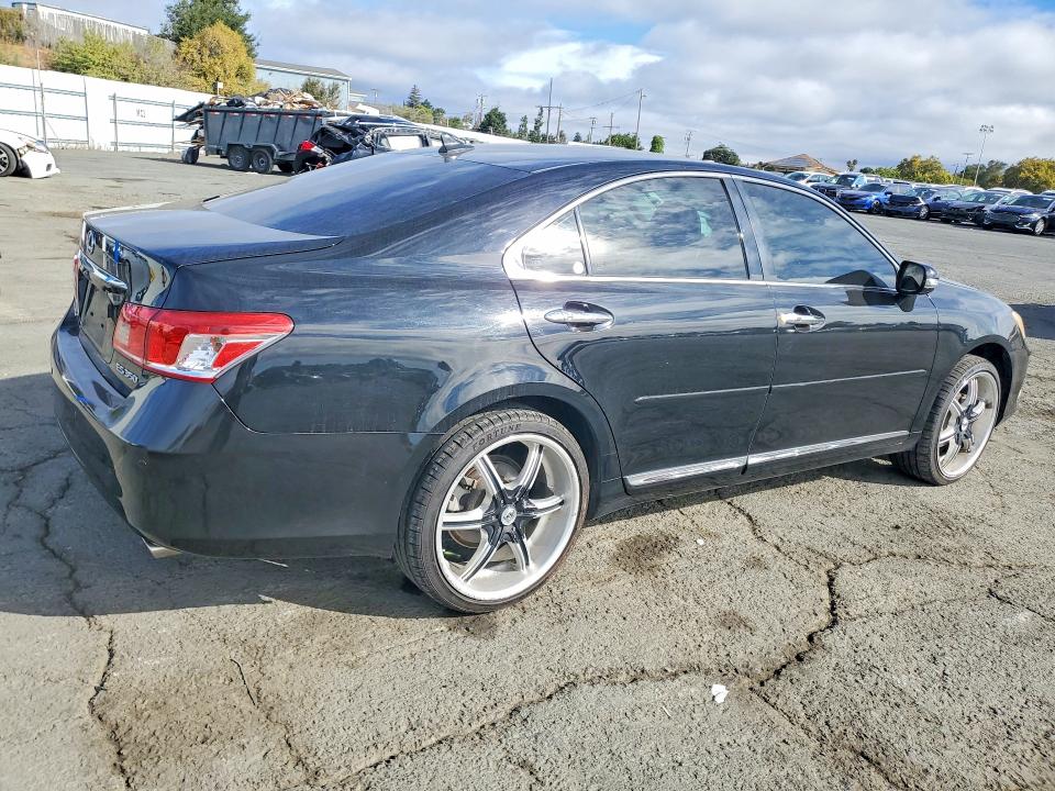 Photo 3 from auction – 2010 LEXUS ES with VIN JTHBK1EGXA2344583