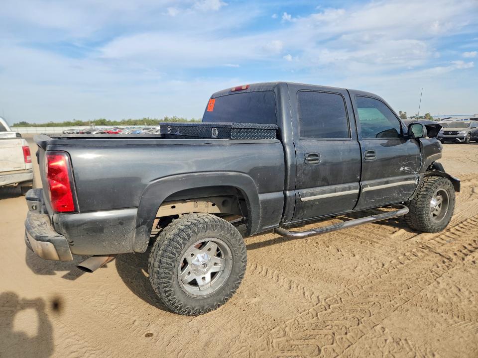 Photo 3 from auction – 2005 CHEVROLET SILVERADO with VIN 2GCEK13T251293178