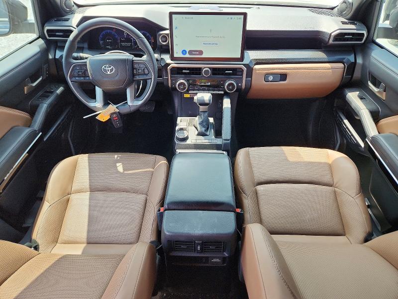 Photo 8 from auction – 2025 TOYOTA 4RUNNER with VIN JTEVA5AR0S5008632