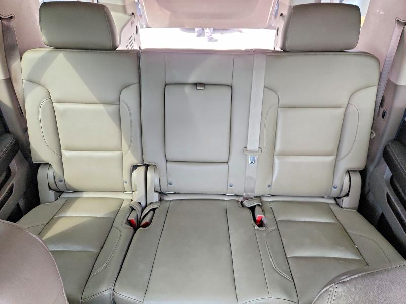 Photo 10 from auction – 2015 CHEVROLET SUBURBAN with VIN 1GNSKJKC1FR618181