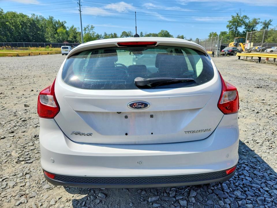 Photo 6 from auction – 2012 FORD FOCUS with VIN 1FAHP3N23CL289300