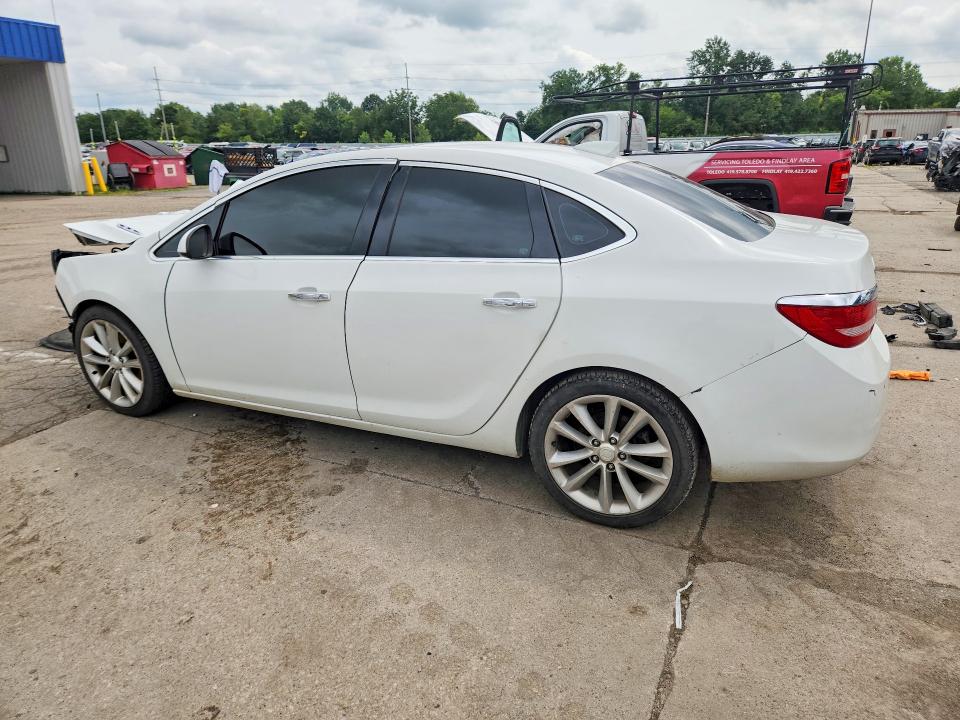 Photo 2 from auction – 2015 BUICK VERANO with VIN 1G4PS5SK8F4193600