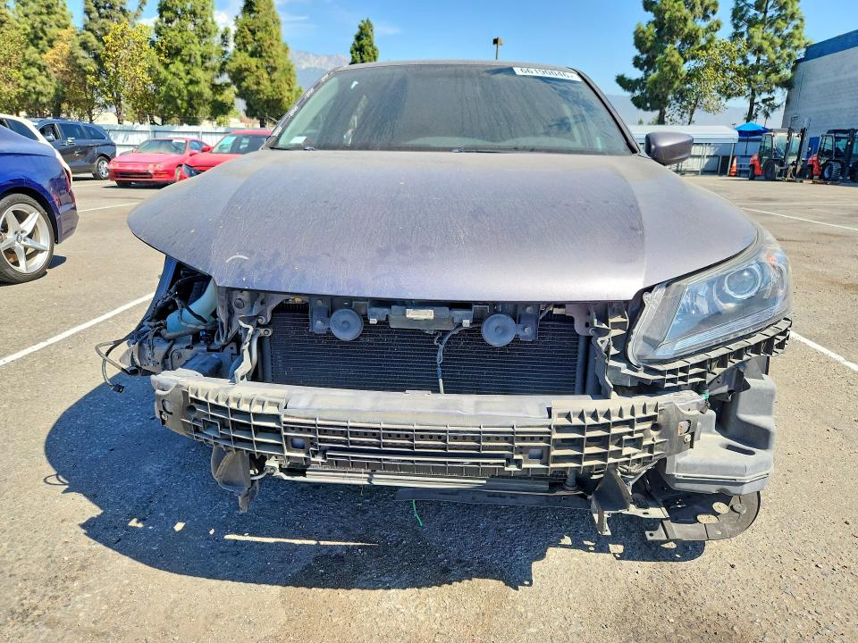 Снимка 5 от търг – 2014 HONDA ACCORD с VIN 1HGCR2F39EA273683