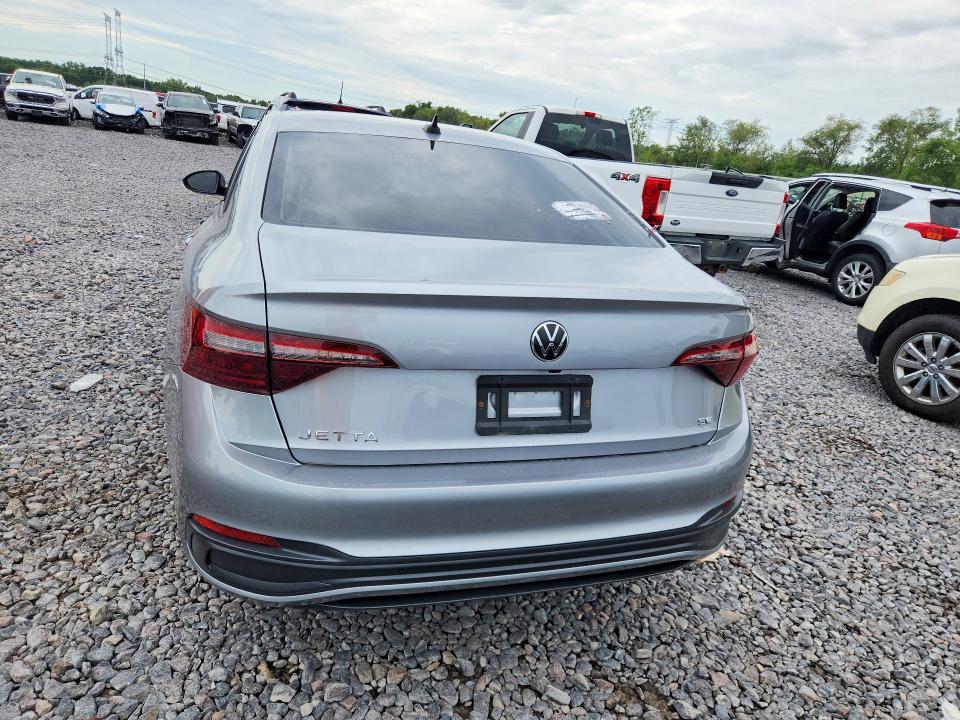 Photo 6 from auction – 2024 VOLKSWAGEN JETTA with VIN 3VW7M7BU6RM004931
