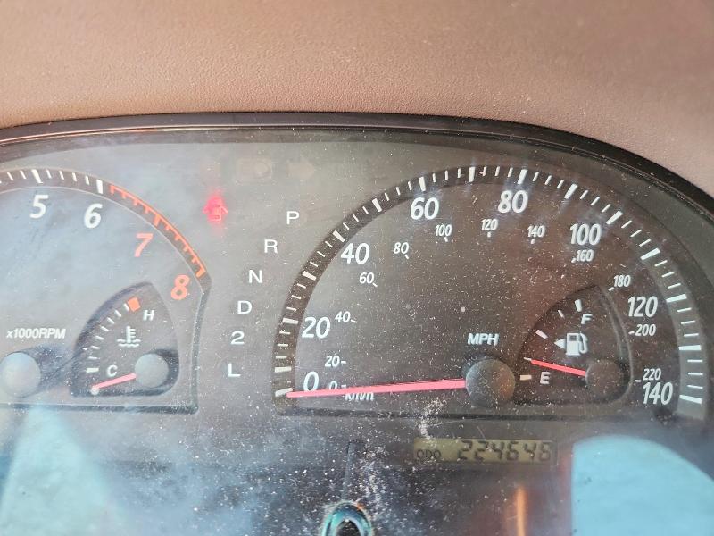 Photo 9 from auction – 2004 TOYOTA CAMRY with VIN 4T1BE32K04U853907