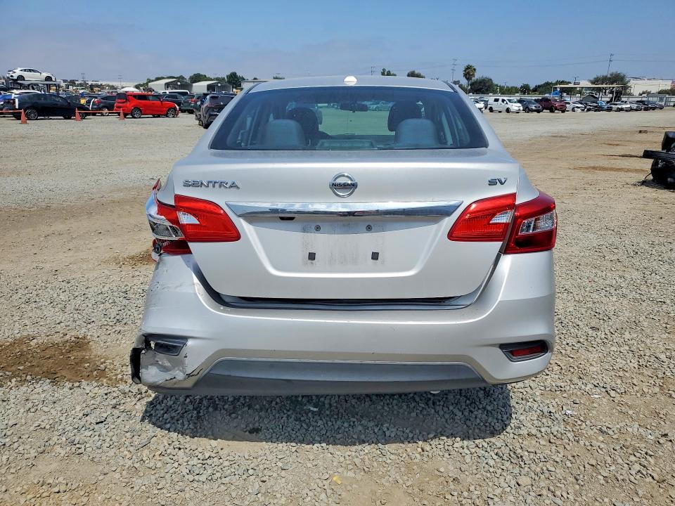 Photo 6 from auction – 2018 NISSAN SENTRA with VIN 3N1AB7APXJL635592
