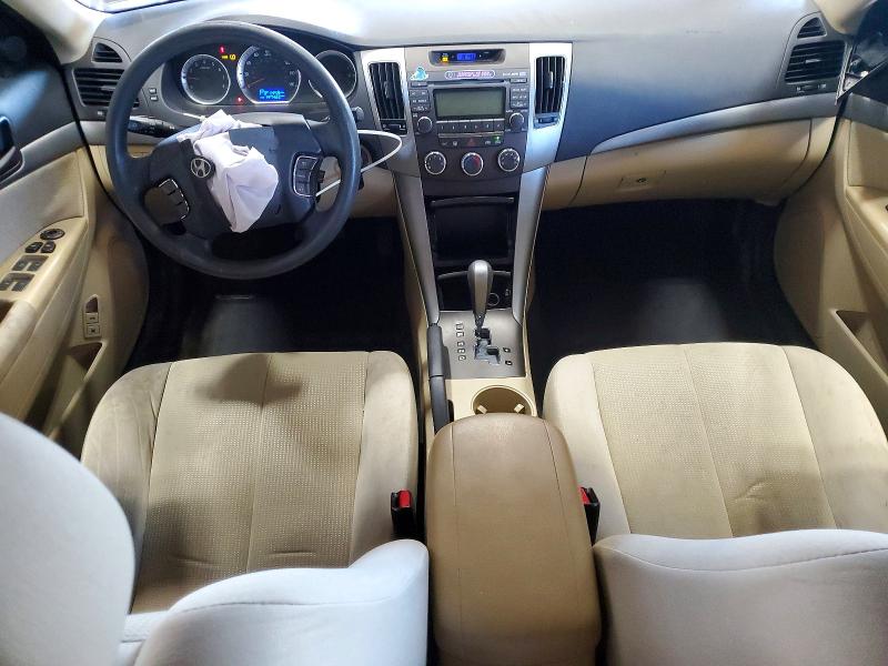 Photo 8 from auction – 2010 HYUNDAI SONATA with VIN 5NPET4AC8AH618569