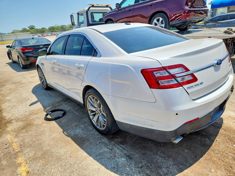 Photo 2 from auction – 2013 FORD TAURUS with VIN 1FAHP2F86DG131590