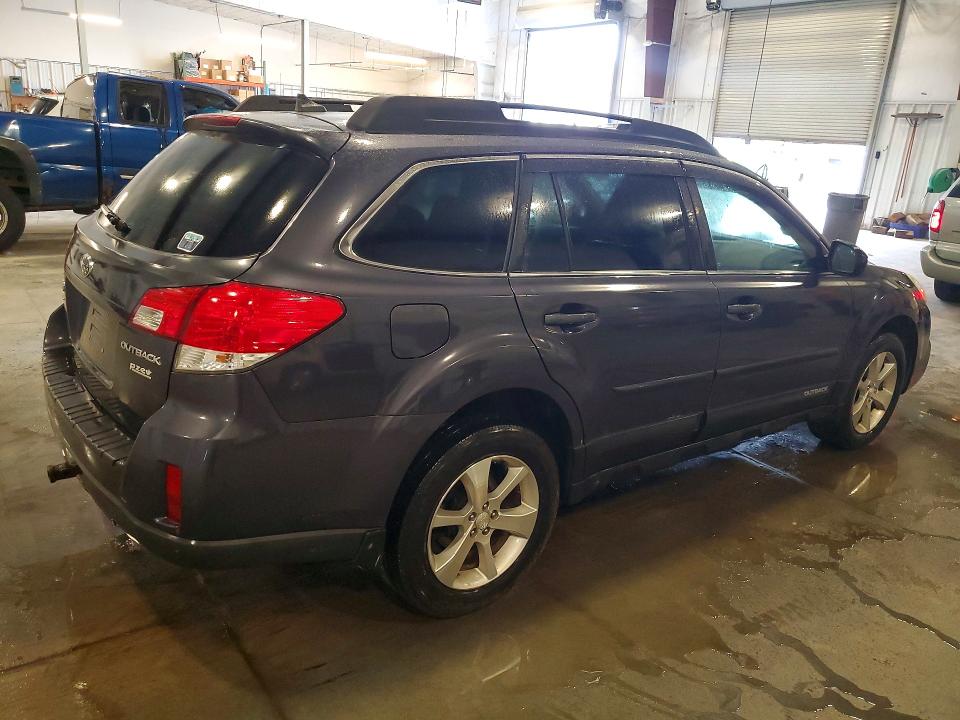 Photo 3 from auction – 2013 SUBARU OUTBACK with VIN 4S4BRBLC9D3249820