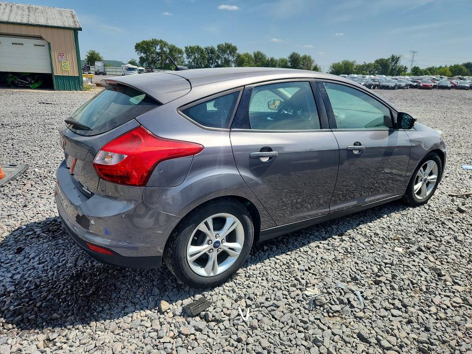 Photo 3 from auction – 2014 FORD FOCUS with VIN 1FADP3K28EL181471