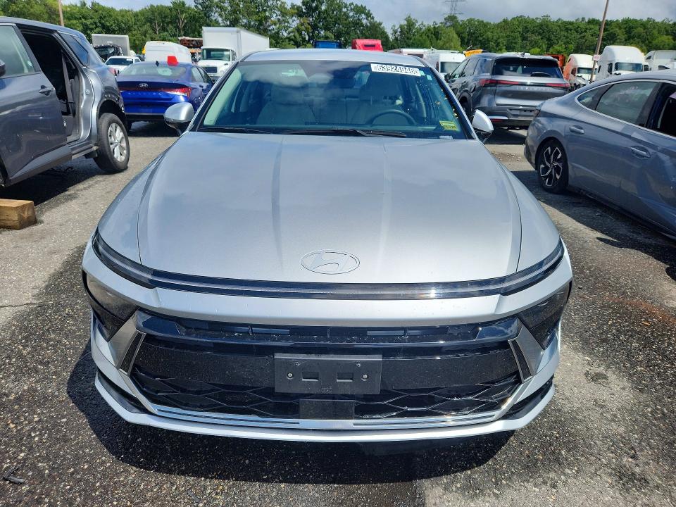 Photo 5 from auction – 2025 HYUNDAI SONATA with VIN KMHL64JA8SA511488