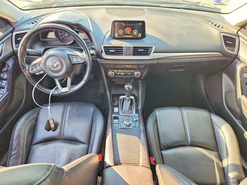 Photo 8 from auction – 2018 MAZDA 3 with VIN 3MZBN1V36JM216594