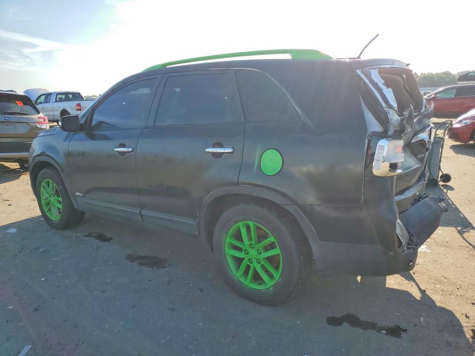 Снимка 2 от търг – 2014 KIA SORENTO с VIN 5XYKTCA64EG451194