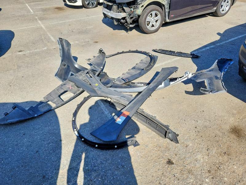 Photo 12 from auction – 2017 TESLA MODEL X with VIN 5YJXCBE23HF058046