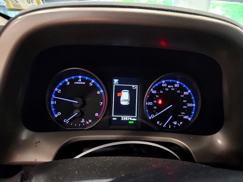 Photo 9 from auction – 2018 TOYOTA RAV4 with VIN 2T3RFREV4JW844442