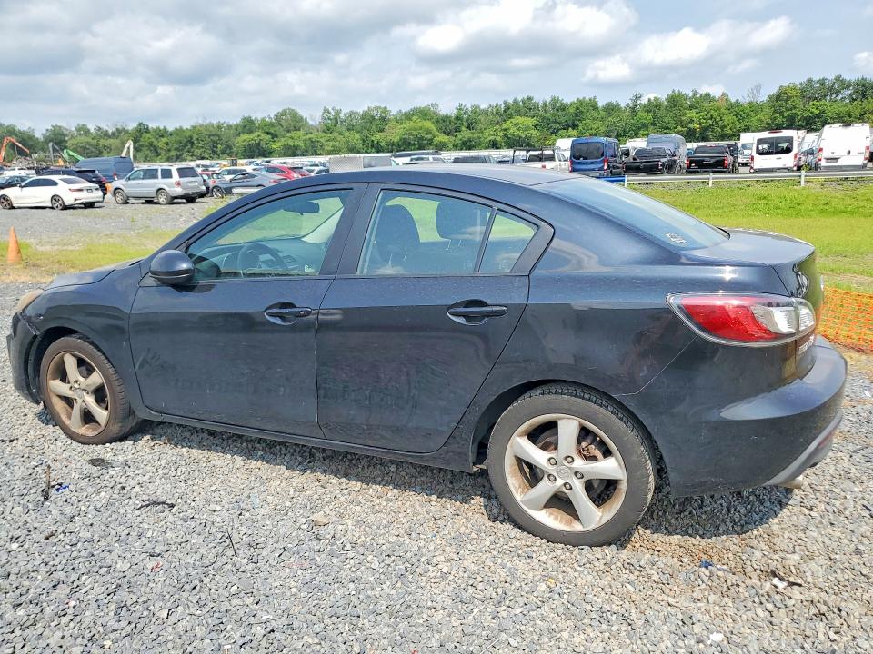 Фото 2 с аукциона – 2010 MAZDA 3 с VIN JM1BL1SG5A1131291