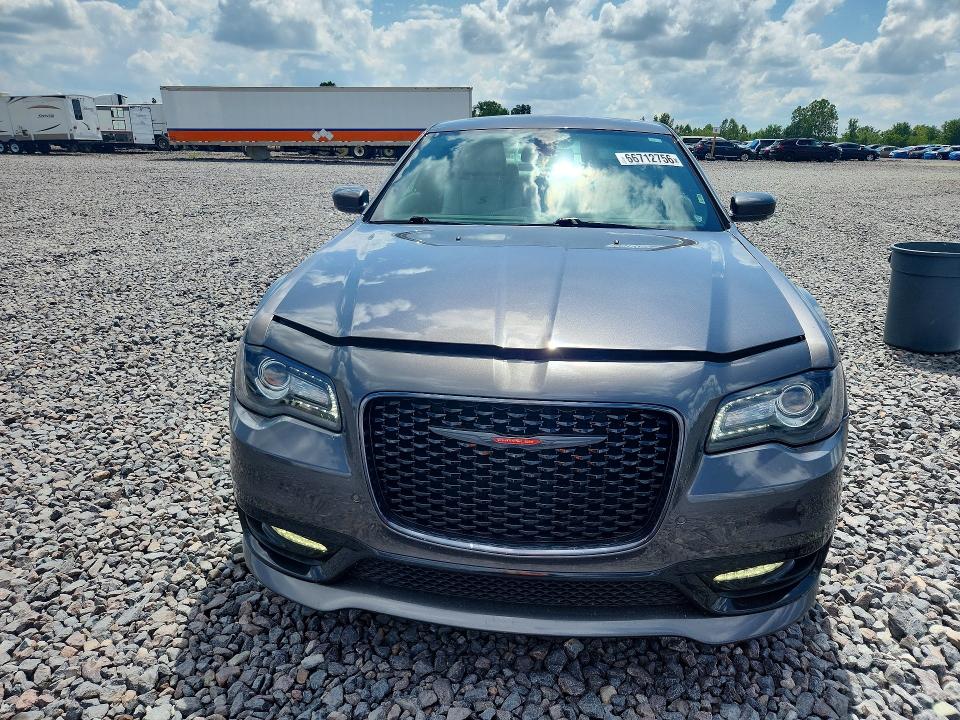 Foto 5 de la subasta – 2021 CHRYSLER 300 con VIN 2C3CCABG8MH640743