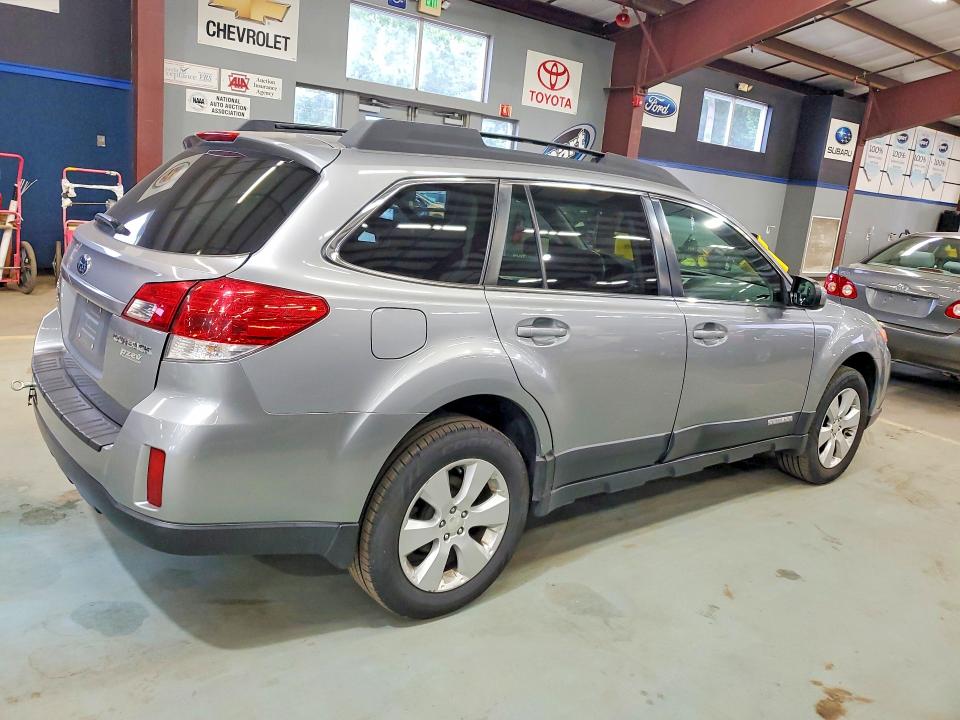 Photo 3 from auction – 2011 SUBARU OUTBACK with VIN 4S4BRBCC6B3325555