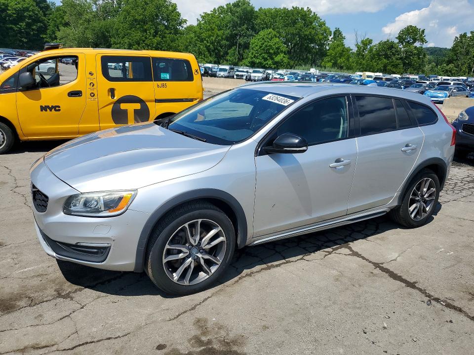 2018 VOLVO V60 CROSS COUNTRY - Търг №63264036