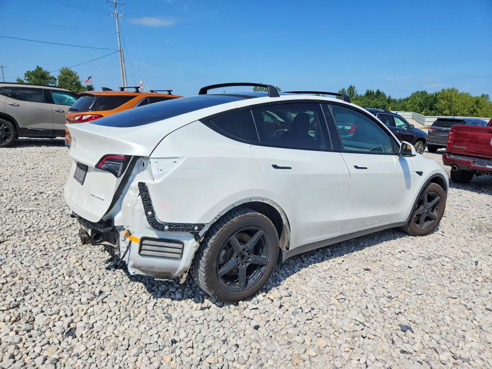 Photo 3 from auction – 2021 TESLA MODEL Y with VIN 5YJYGDEE7MF118659