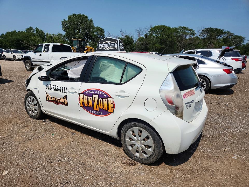 Photo 2 from auction – 2014 TOYOTA PRIUS C with VIN JTDKDTB35E1069578