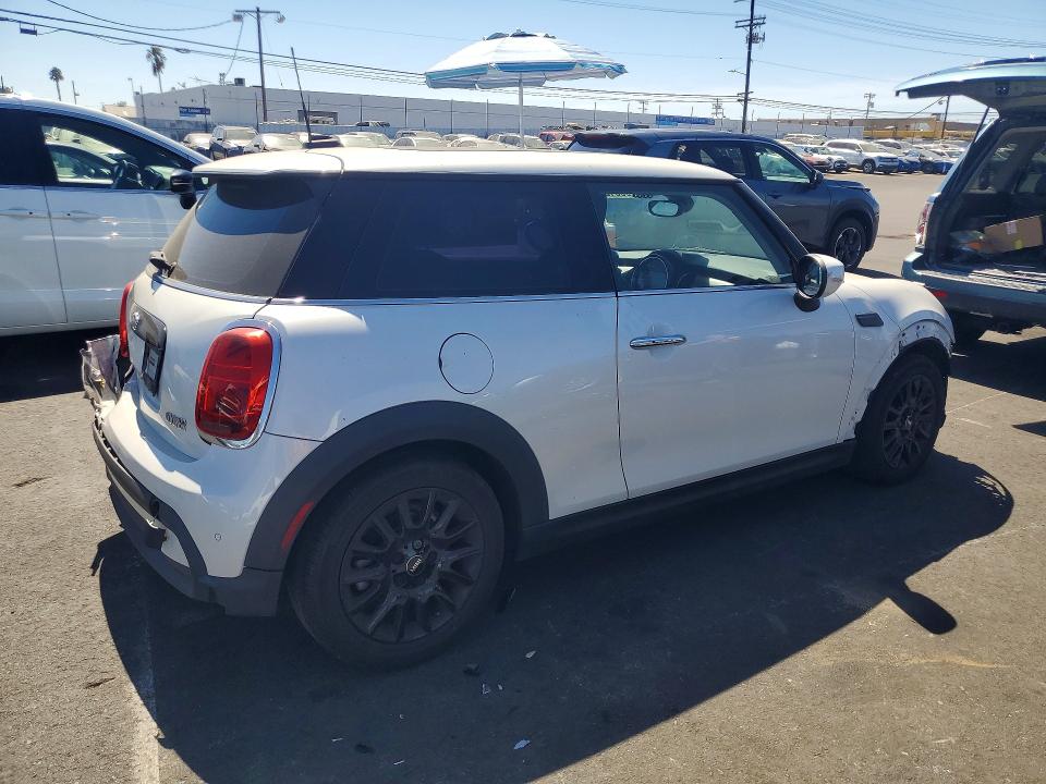 Photo 3 from auction – 2023 MINI COOPER with VIN WMW33DH05P2T78763