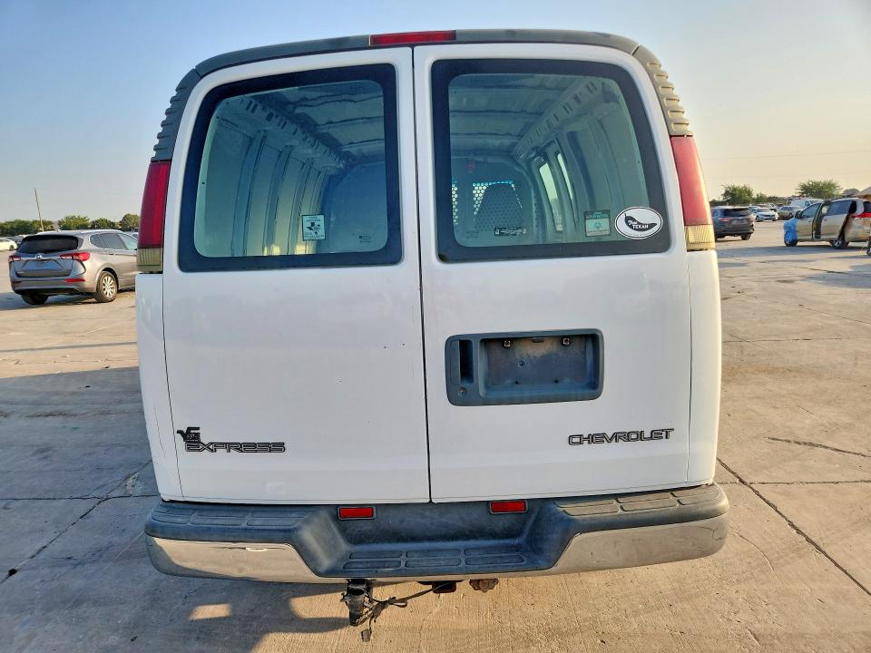 Photo 6 from auction – 2002 CHEVROLET EXPRESS G3500 with VIN 1GCHG35R321175282