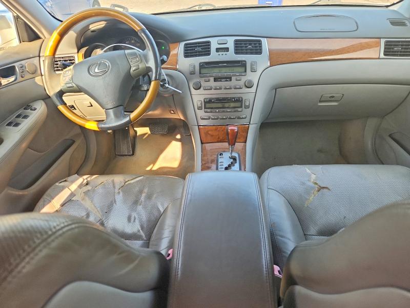Zdjęcie 8 z aukcji – 2005 LEXUS ES z VIN JTHBA30G855139564