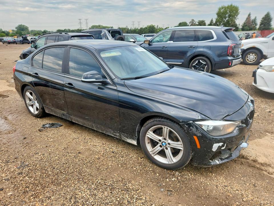 Zdjęcie 4 z aukcji – 2013 BMW 320 z VIN WBA3B1C5XDK130458
