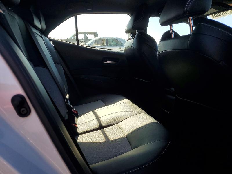 Photo 10 from auction – 2019 TOYOTA COROLLA HATCHBACK with VIN JTNK4RBE6K3023368
