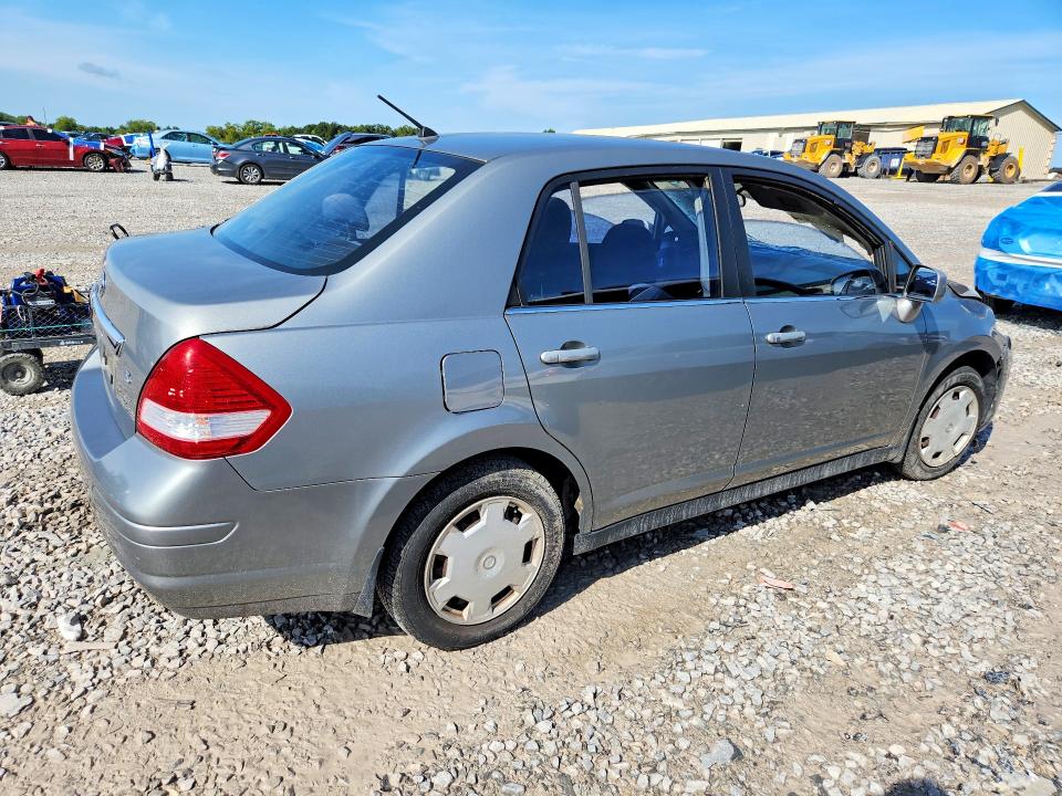 Photo 3 from auction – 2007 NISSAN VERSA with VIN 3N1BC11E07L449937